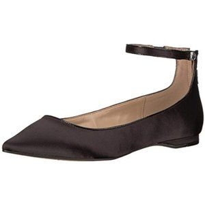 NEW - ""Evie" Strapped Flat (7.5)